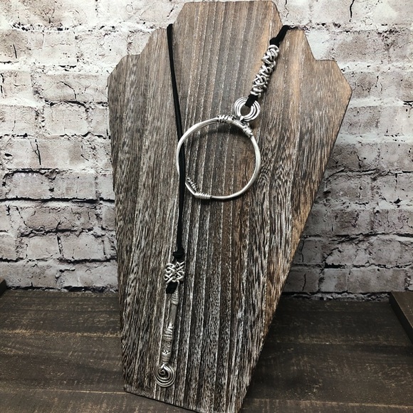 NEW Ethnic Circle/Bar Lariat Silver-tone Necklace - Picture 5 of 5